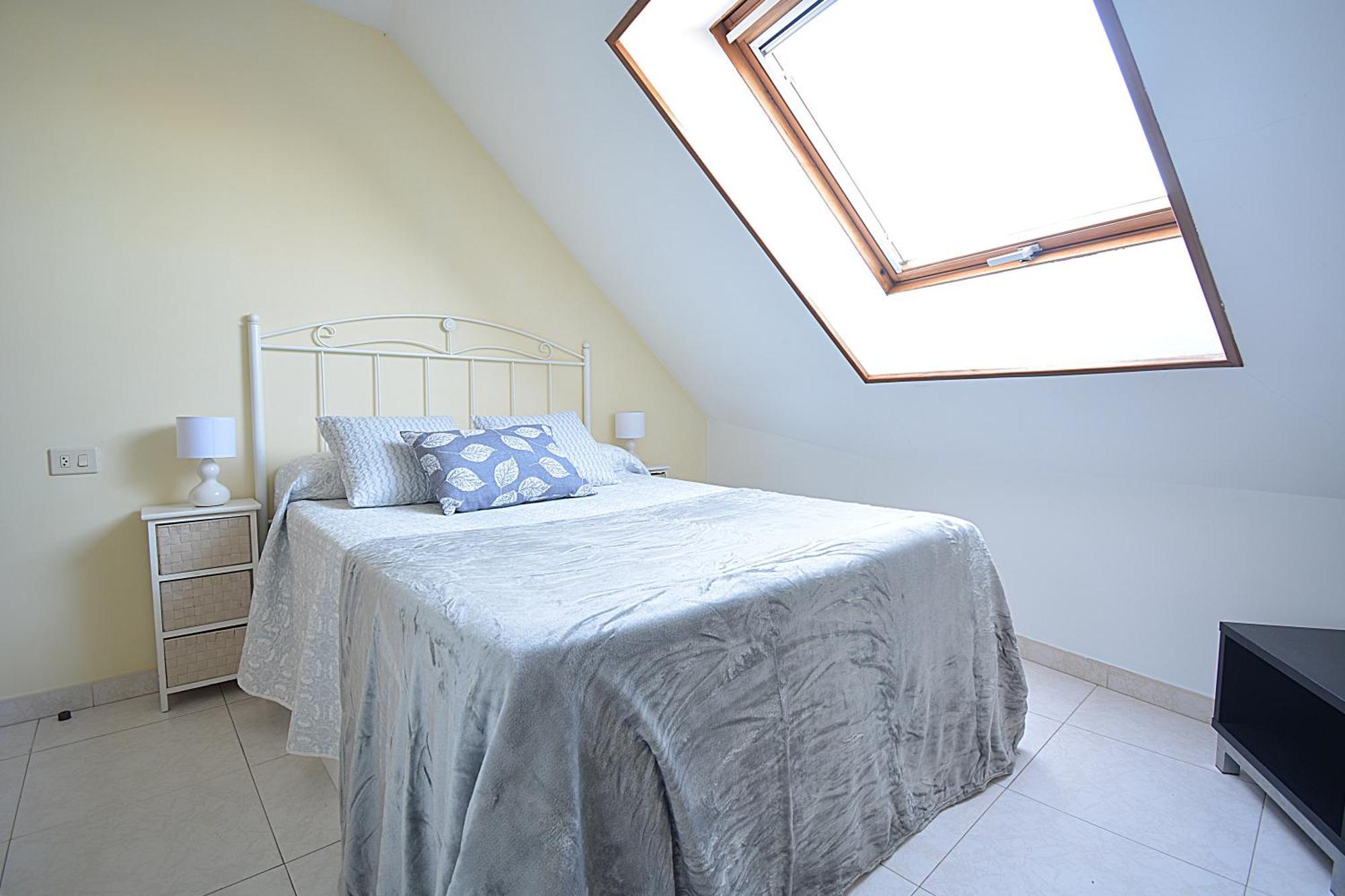 Apartamento Con Terraza Frente Al Mar En O Grove Kültér fotó